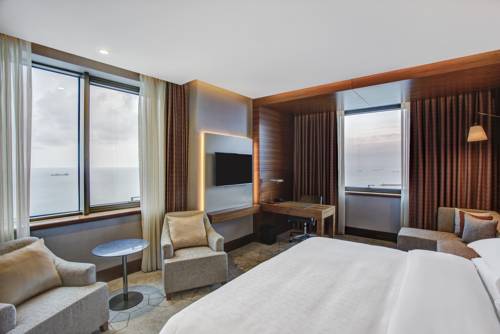 Imagen de la habitación del Hotel Sheraton Grand Samsun. Foto 9