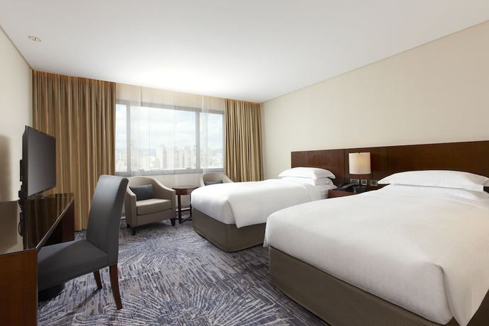 Imagen de la habitación del Hotel Sheraton Grand Taipei. Foto 3