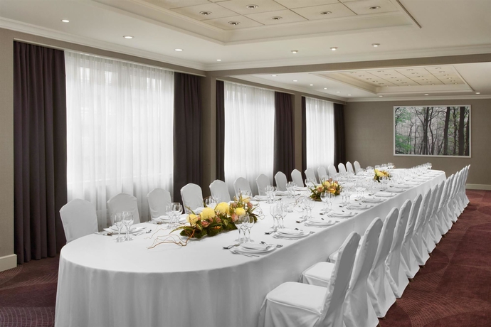 Imagen de los interiores del Hotel Sheraton Grand Warsaw. Foto 14