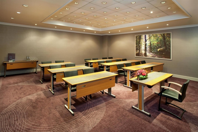 Imagen de los interiores del Hotel Sheraton Grand Warsaw. Foto 15