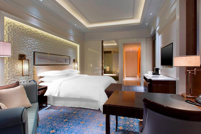 Imagen de la habitación del Hotel Sheraton Grand Wuhan Hankou. Foto 5
