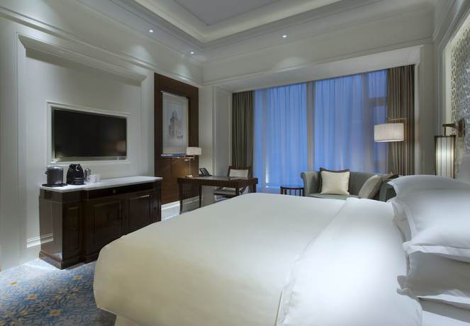 Imagen de la habitación del Hotel Sheraton Grand Wuhan Hankou. Foto 8