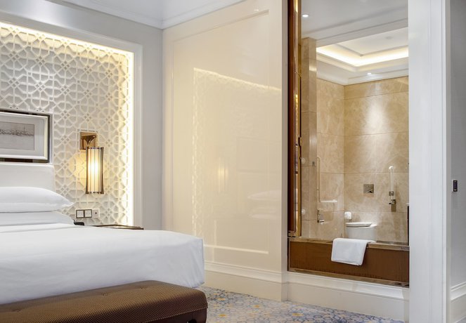 Imagen de la habitación del Hotel Sheraton Grand Wuhan Hankou. Foto 18