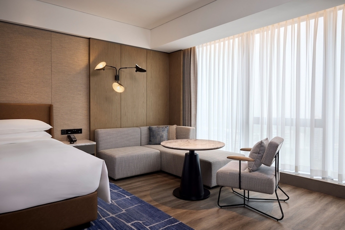 Imagen de la habitación del Hotel Sheraton Grand Xiamen Jimei. Foto 7