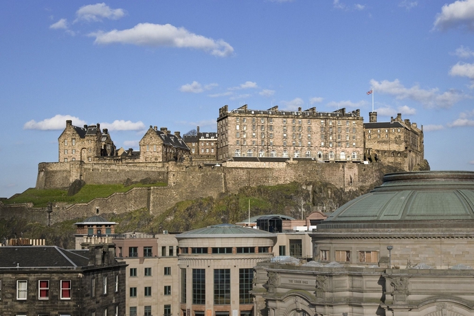 Imagen de la habitación del Hotel Sheraton Grand and Spa, Edinburgh. Foto 4