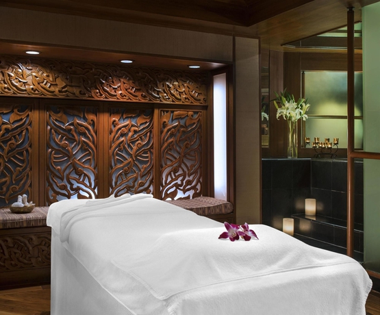 Imagen de la piscina del Hotel Sheraton Grande Sukhumvit, A Luxury Collection , Bangkok. Foto 16