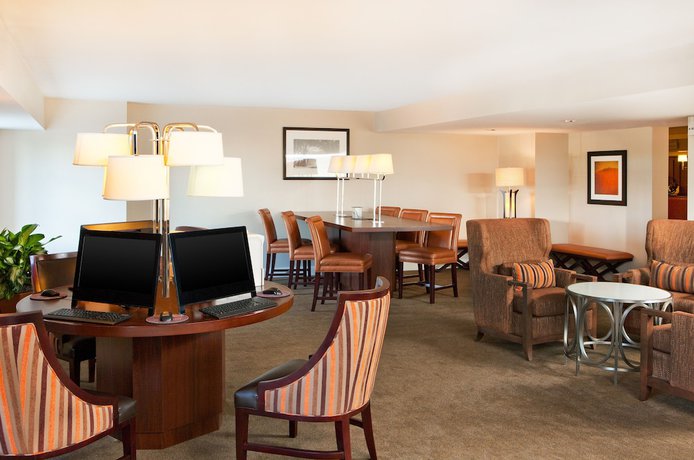 Imagen de los interiores del Hotel Sheraton Great Valley. Foto 11