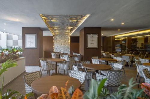 Imagen general del Hotel Sheraton Guadalajara Expo. Foto 12