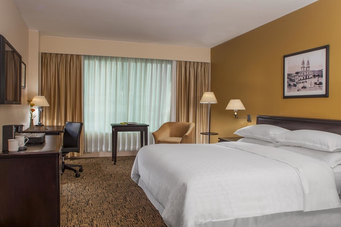 Imagen de la habitación del Hotel Sheraton Guayaquil. Foto 7