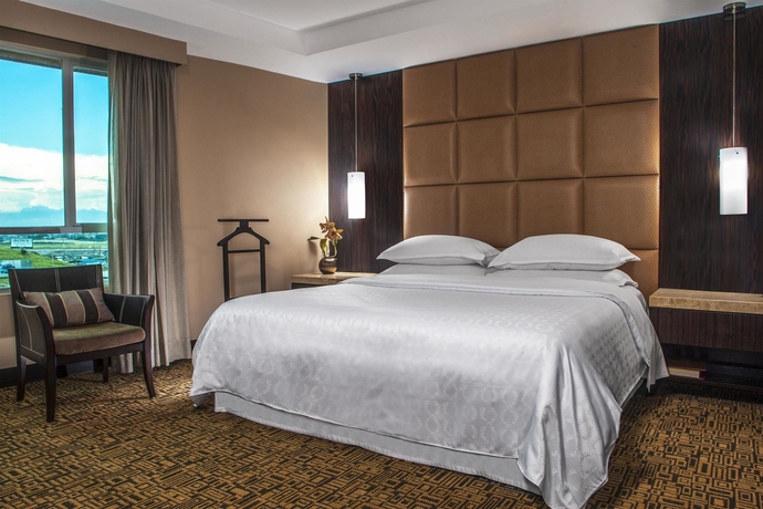 Imagen de la habitación del Hotel Sheraton Guayaquil. Foto 8