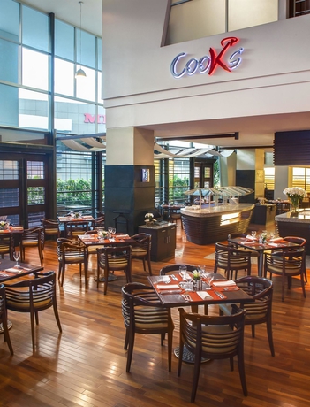 Imagen del bar/restaurante del Hotel Sheraton Guayaquil. Foto 5