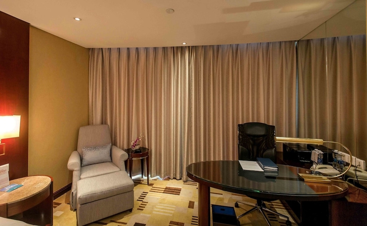 Imagen de la habitación del Hotel Sheraton Guiyang. Foto 8