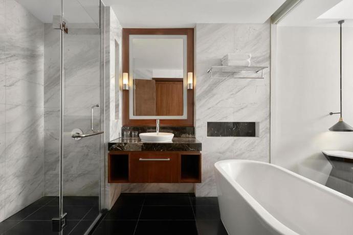 Imagen de la habitación del Hotel Sheraton Hanoi West. Foto 7