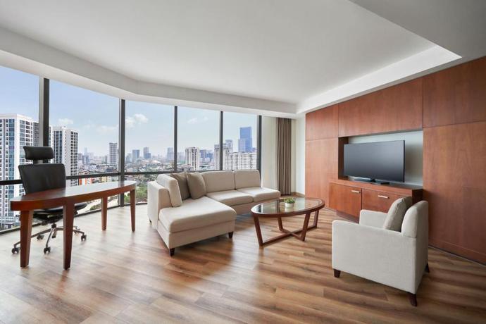 Imagen de la habitación del Hotel Sheraton Hanoi West. Foto 8