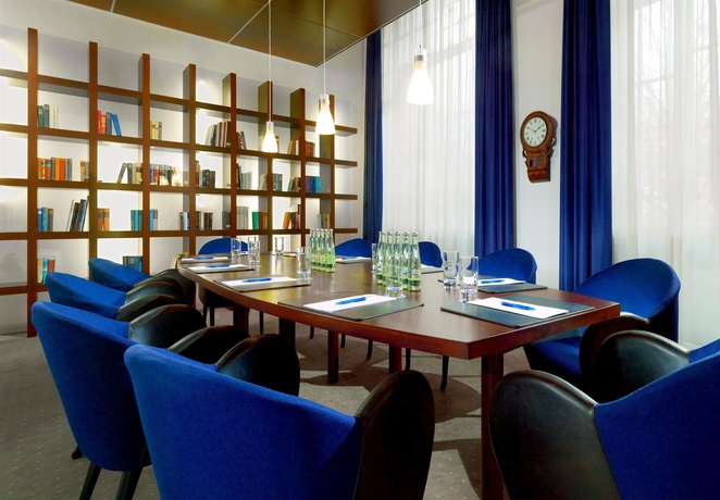 Imagen de los interiores del Hotel Sheraton Hanover Pelikan. Foto 16