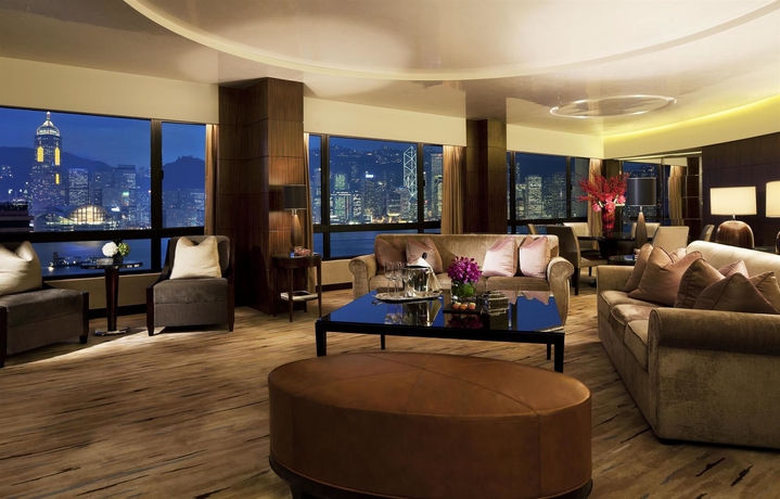 Imagen de la habitación del Hotel Sheraton Hong Kong and Towers. Foto 9