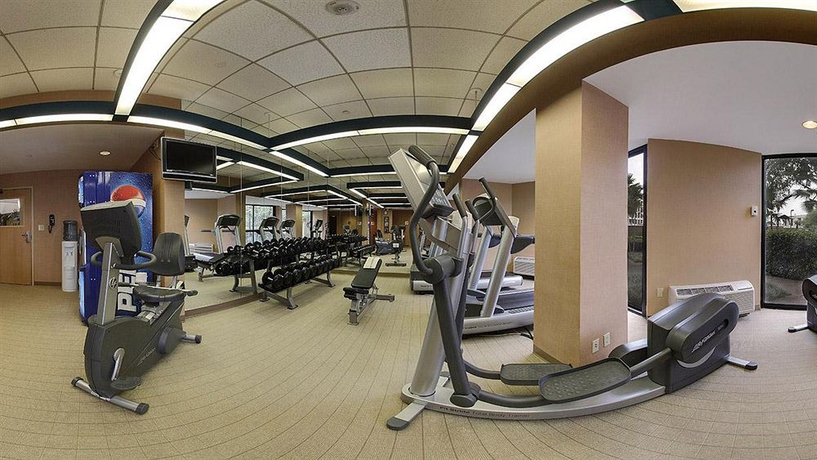 Imagen de los interiores del Hotel Sheraton Houston Brookhollow. Foto 14