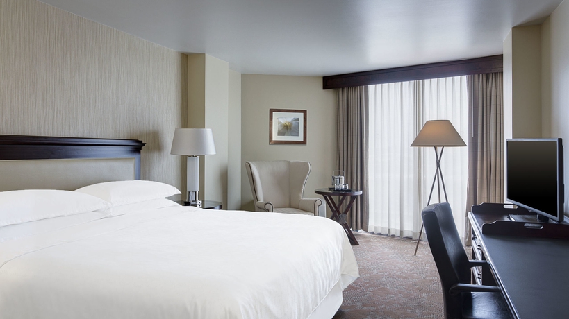 Imagen de la habitación del Hotel Sheraton Houston Brookhollow. Foto 10