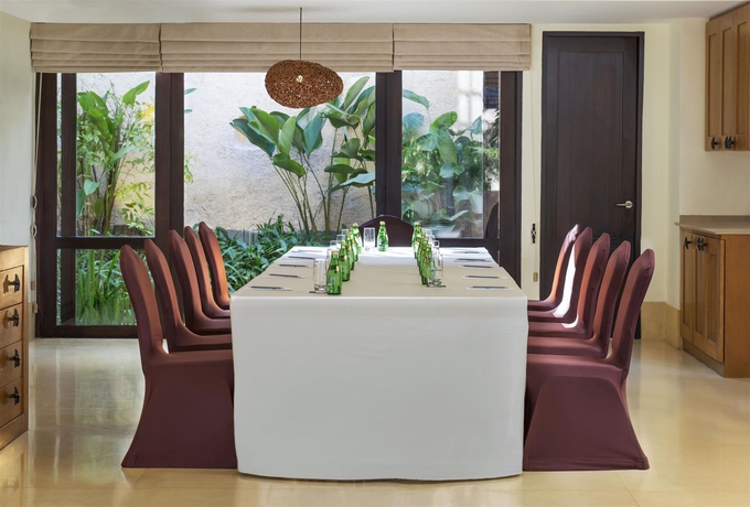 Imagen de los interiores del Hotel Sheraton Hua Hin Pranburi Villas. Foto 14