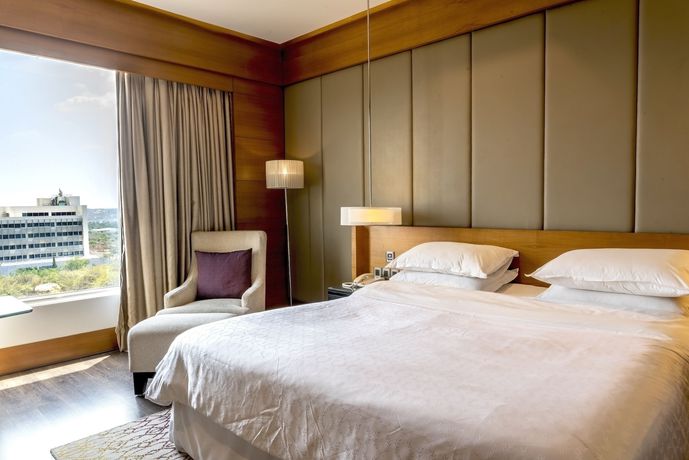 Imagen de la habitación del Hotel Sheraton Hyderabad. Foto 11