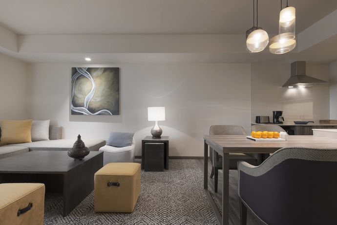 Imagen de la habitación del Hotel Sheraton Hyderabad. Foto 16