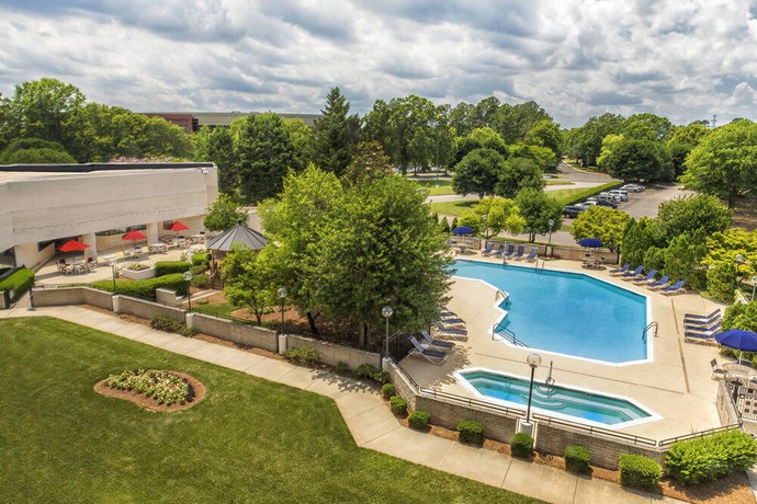 Imagen de la piscina del Hotel Sheraton Imperial Hotel Raleigh-Durham Airport at Research Triangle Park. Foto 8