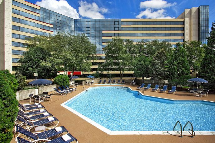 Imagen de la piscina del Hotel Sheraton Imperial Hotel Raleigh-Durham Airport at Research Triangle Park. Foto 9