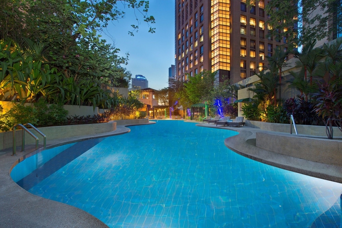 Imagen de la piscina del Hotel Sheraton Imperial Kuala Lumpur. Foto 18