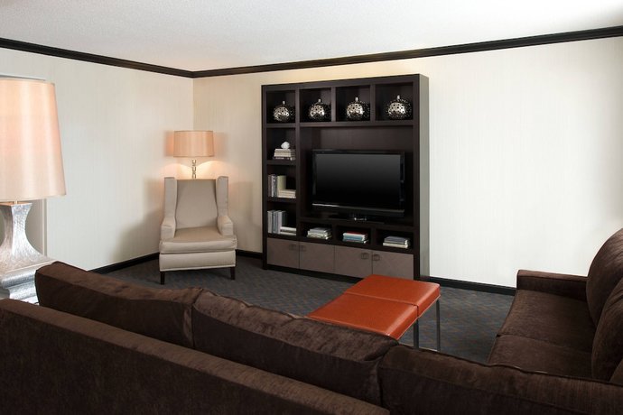 Imagen de la habitación del Hotel Sheraton Indianapolis City Centre. Foto 5