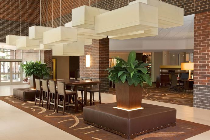 Imagen de los interiores del Hotel Sheraton Indianapolis at Keystone Crossing. Foto 16