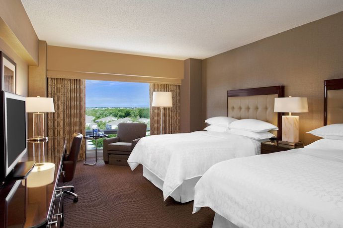 Imagen de la habitación del Hotel Sheraton Indianapolis at Keystone Crossing. Foto 7