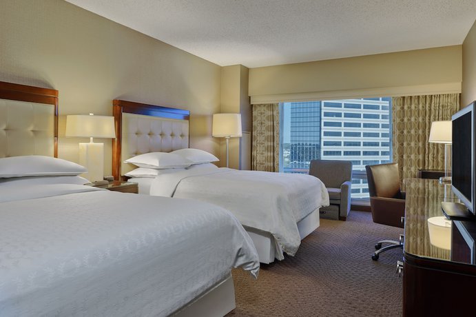 Imagen de la habitación del Hotel Sheraton Indianapolis at Keystone Crossing. Foto 8