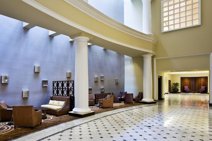 Imagen de los interiores del Hotel Sheraton Indianapolis at Keystone Crossing. Foto 20