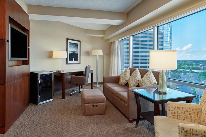 Imagen de la habitación del Hotel Sheraton Indianapolis at Keystone Crossing. Foto 15