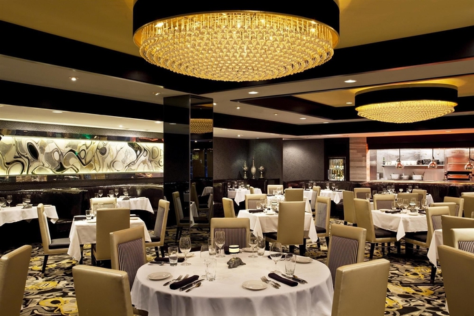 Imagen del bar/restaurante del Hotel Sheraton Inner Harbor. Foto 3