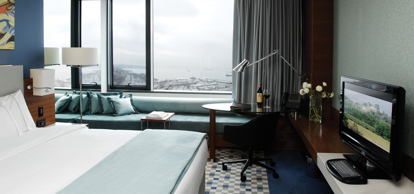 Imagen de la habitación del Hotel Sheraton Istanbul Atakoy. Foto 7