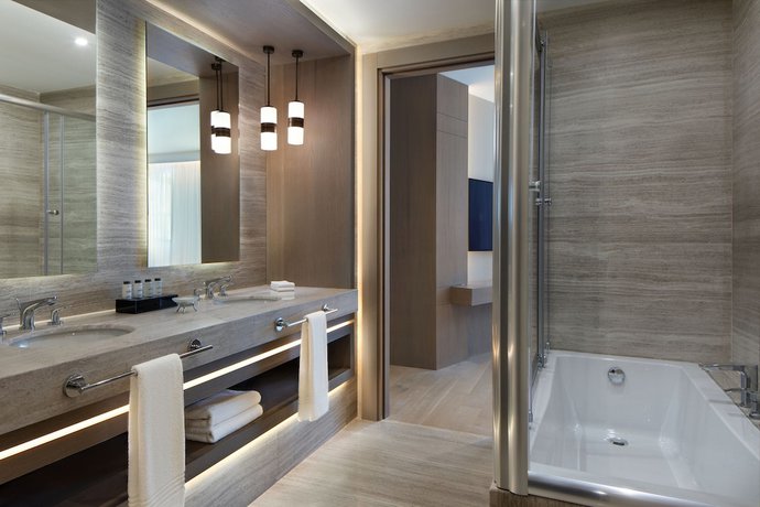 Imagen de la habitación del Hotel Sheraton Istanbul City Center. Foto 4