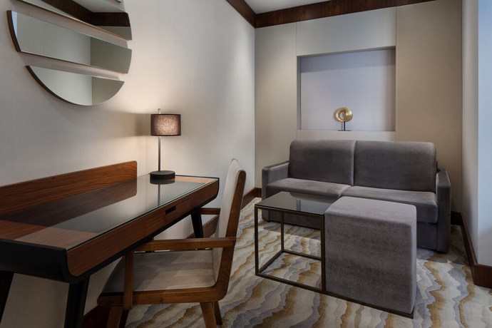 Imagen de la habitación del Hotel Sheraton Istanbul City Center. Foto 14