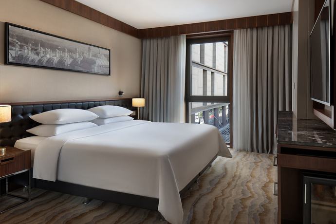 Imagen de la habitación del Hotel Sheraton Istanbul City Center. Foto 16