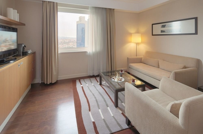 Imagen de los interiores del Hotel Sheraton Istanbul Levent. Foto 6