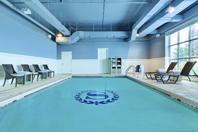 Imagen de la piscina del Hotel Sheraton Jacksonville. Foto 20