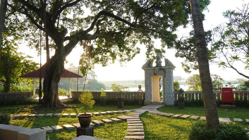 Imagen de los exteriores del Hotel Sheraton Jakarta Soekarno Hatta Airport. Foto 6