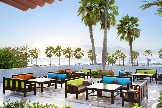 Imagen del bar/restaurante del Hotel Sheraton Jeddah. Foto 3