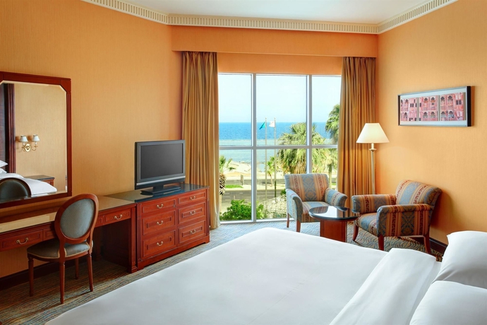 Imagen de la habitación del Hotel Sheraton Jeddah. Foto 12