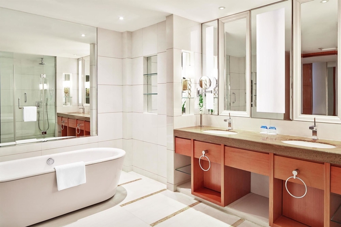 Imagen de la habitación del Hotel Sheraton Jinan. Foto 11