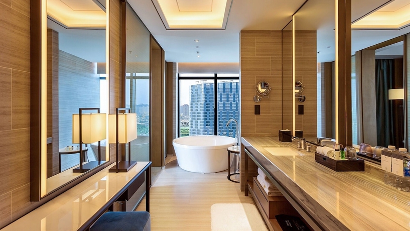 Imagen de la habitación del Hotel Sheraton Kaifeng. Foto 14