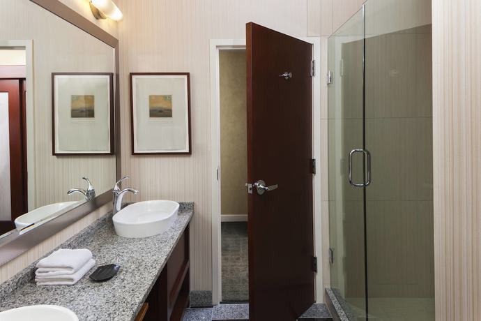 Imagen de la habitación del Hotel Sheraton Kansas City At Crown Center. Foto 5