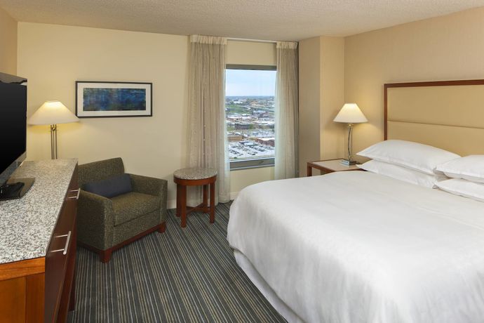 Imagen de la habitación del Hotel Sheraton Kansas City At Crown Center. Foto 7