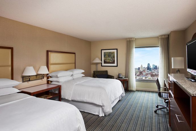 Imagen de la habitación del Hotel Sheraton Kansas City At Crown Center. Foto 10