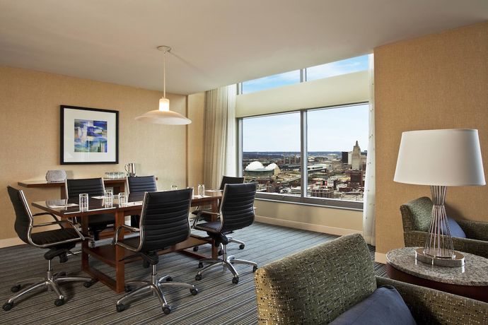 Imagen de la habitación del Hotel Sheraton Kansas City At Crown Center. Foto 13